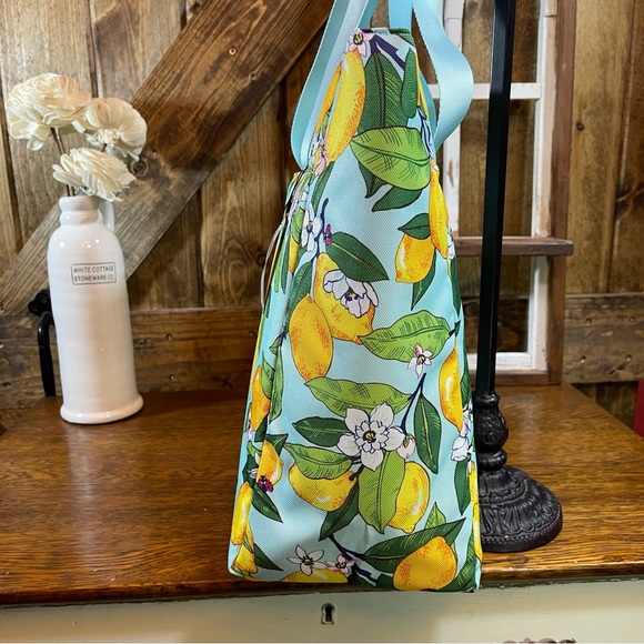 SALE! Vera Bradley Lemon Grove Large Insulated Cooler Bag Tote New NWT - Picture 5 of 14